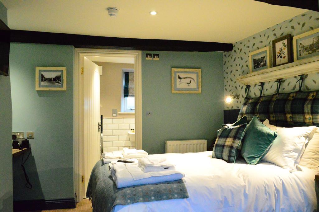 The Golden Pheasant Hotel Burford Quarto foto